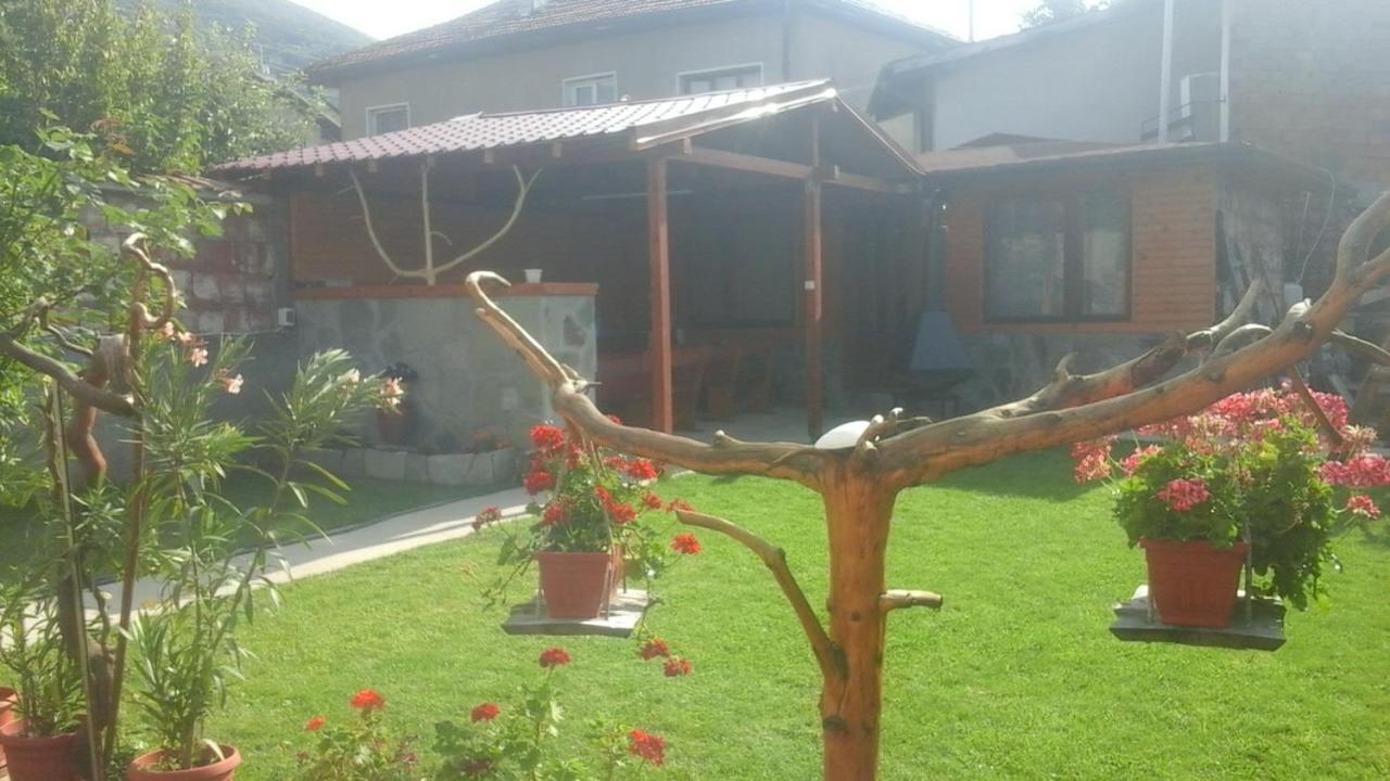 Holiday Guest House Kemo Sapareva Banya Ngoại thất bức ảnh