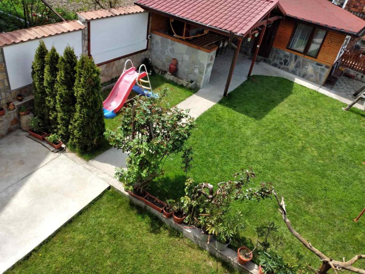 Holiday Guest House Kemo Sapareva Banya Ngoại thất bức ảnh